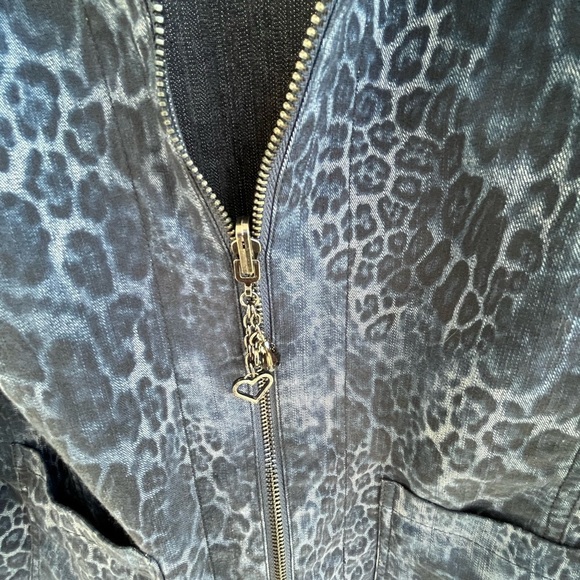 Chico’s Reversible Jean Jacket Animal Print Blue Zip Front Plus Size Denim - Picture 7 of 11